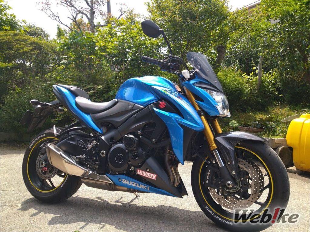 Esplorazione della GSX-S1000: una potenza leggera con potenziale di personalizzazione