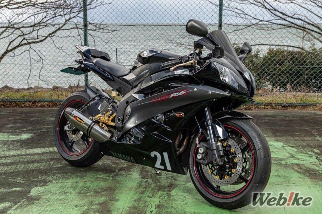 Una vita dedicata alla maestria motociclistica: YAMAHA YZF-R6 Custom