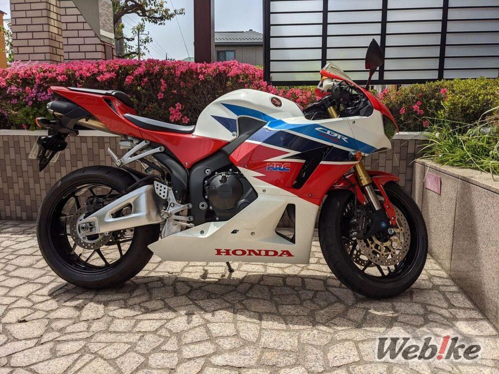 Miglioramento della reattività delle medie supersportive: HONDA CBR600RR Custom
