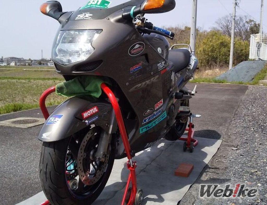 In continua evoluzione: HONDA CBR1100XX SUPER BLACKBIRD Custom