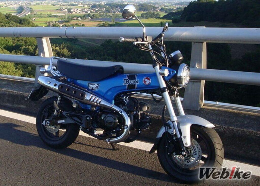 Divertimento a basso consumo: HONDA DAX125 Custom