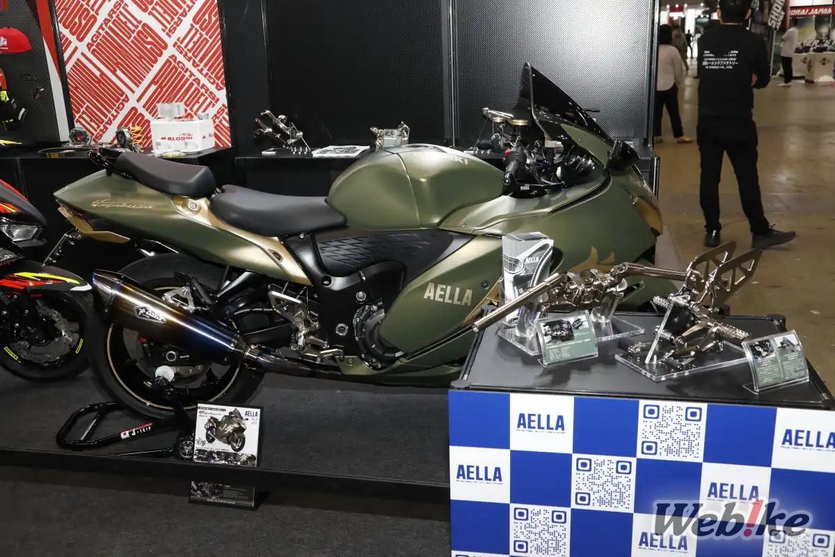 AELLA booth at Tokyo Motorcycle Show featuring custom Hayabusa (2)